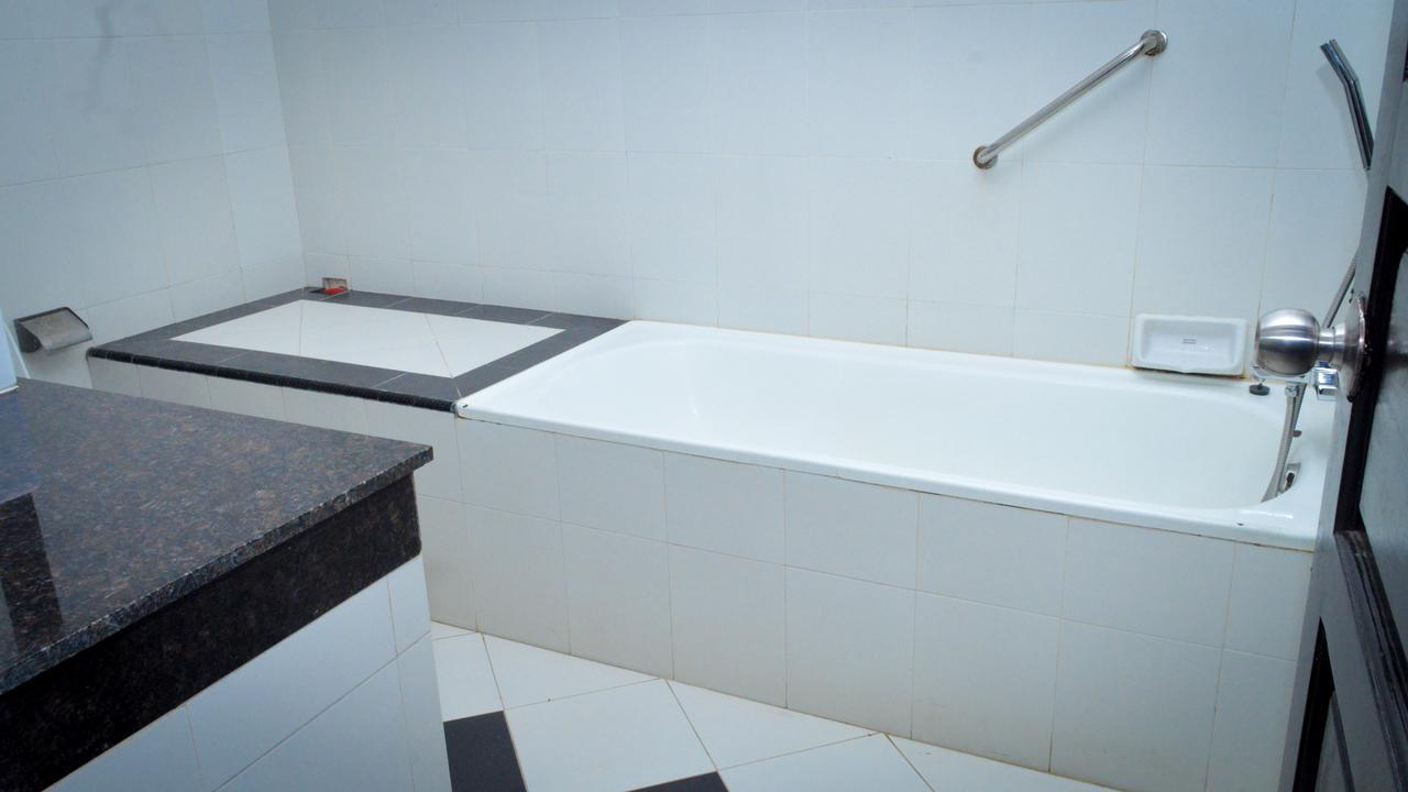 Uni Beach Hotel Pangandaran Zewnętrze zdjęcie