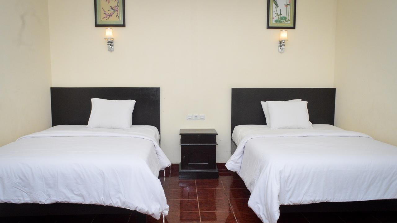 Uni Beach Hotel Pangandaran Zewnętrze zdjęcie
