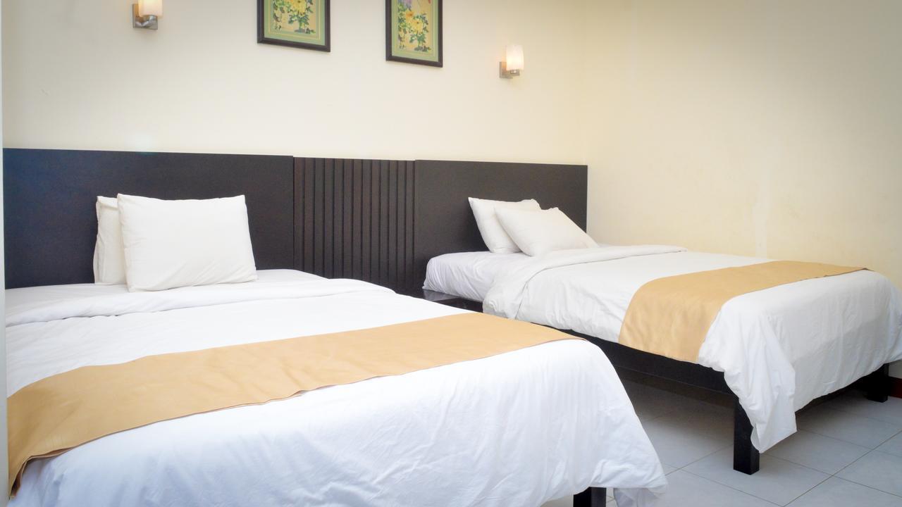 Uni Beach Hotel Pangandaran Zewnętrze zdjęcie