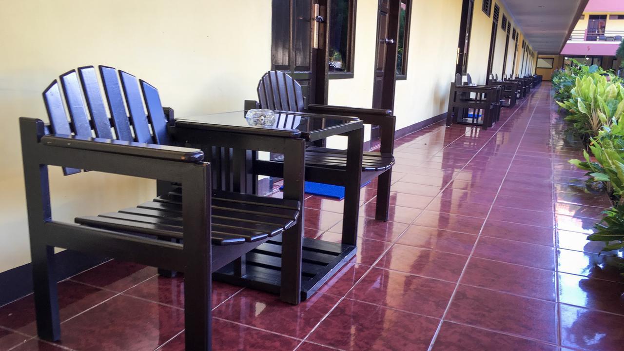 Uni Beach Hotel Pangandaran Zewnętrze zdjęcie