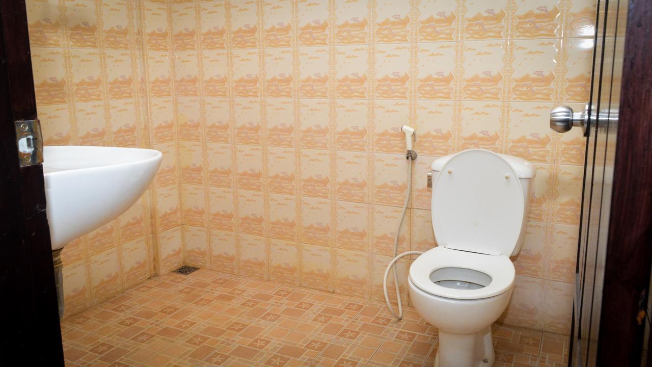 Uni Beach Hotel Pangandaran Pokój zdjęcie