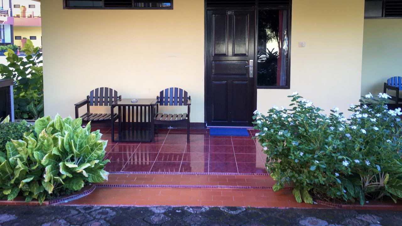 Uni Beach Hotel Pangandaran Pokój zdjęcie